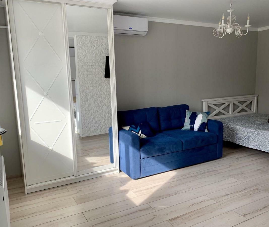 Sisters Apartment Ukr 切尔尼戈夫 外观 照片
